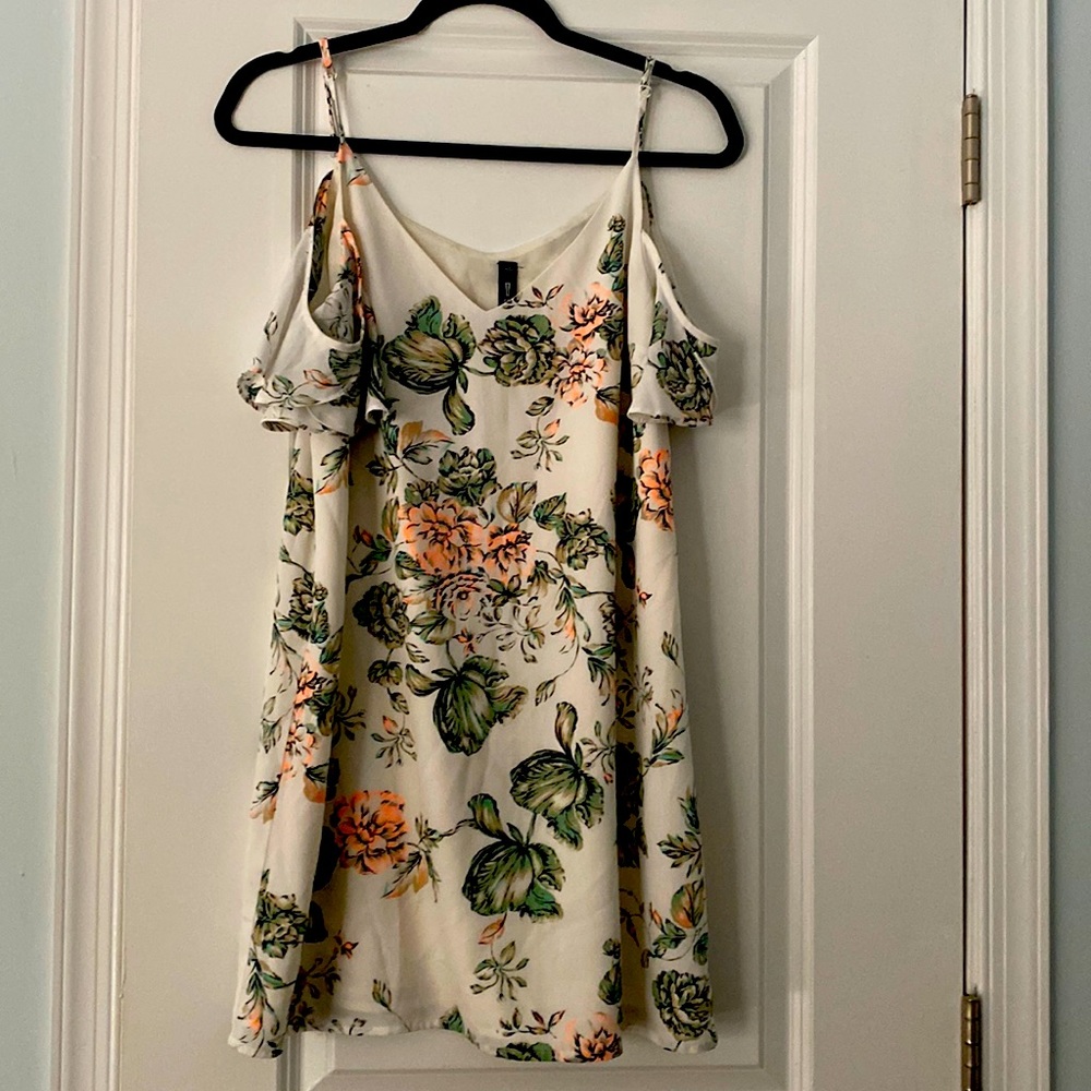 Summer cold shoulder dress
